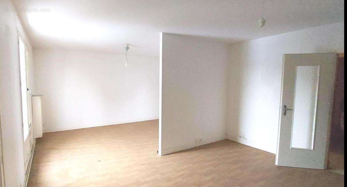 Appartement 67 m² à Luce  - photo 3