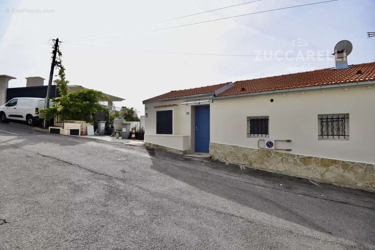 Appartement à ROQUEBRUNE-CAP-MARTIN