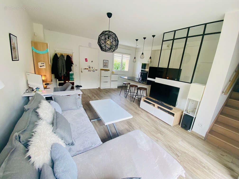 Appartement à CROISSY-BEAUBOURG