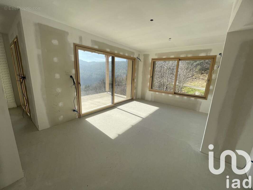 Photo 8 - Maison à SATILLIEU