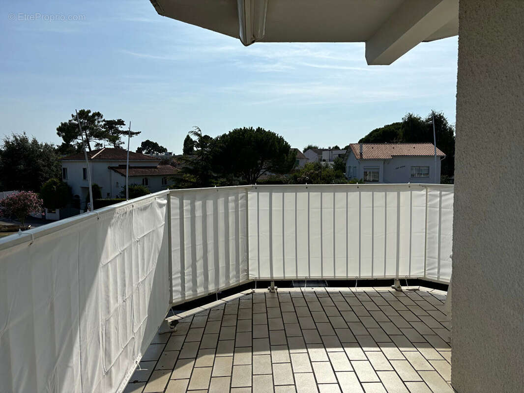 Appartement à VAUX-SUR-MER