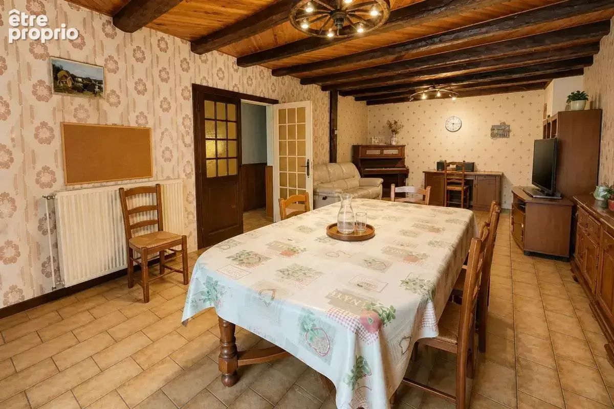 Maison de 5 pièces de 170 m² à Millières - photo 9