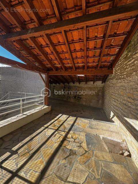 Appartement à MANSLE