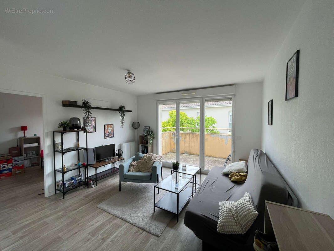 Appartement à FARGUES-SAINT-HILAIRE