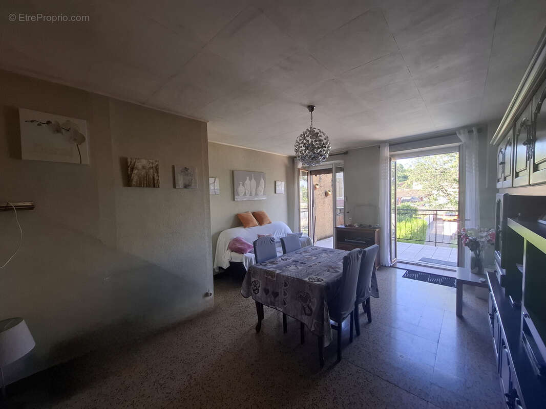 Civieux d'azergues centre - maison avec jardin - belle opportunite à saisir - photo 11