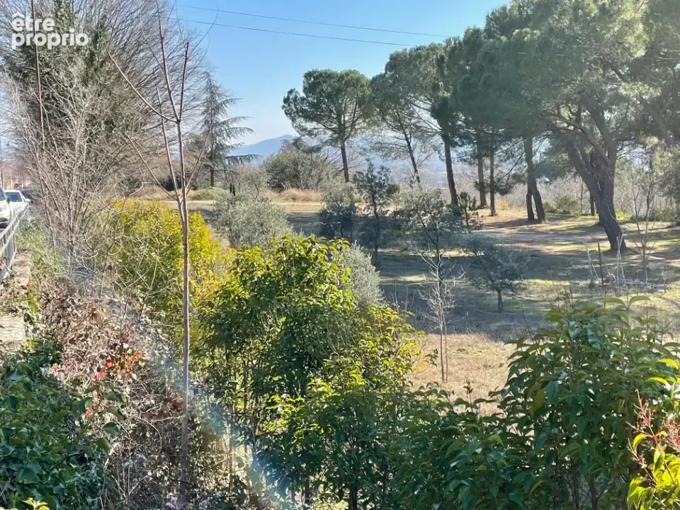 Terrain 427 m² à Cadenet  - photo 2