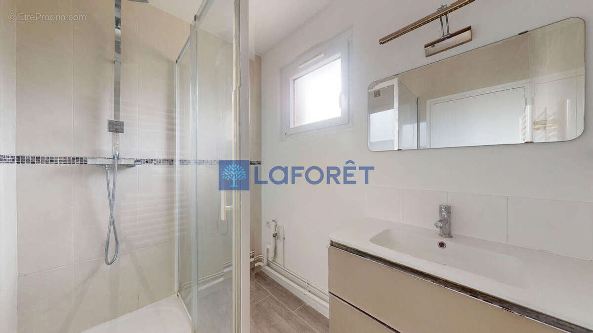 Appartement à ATHIS-MONS