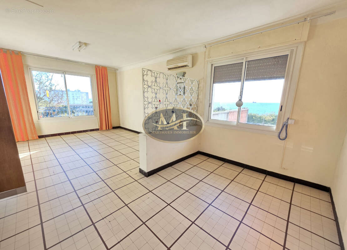 Appartement à PORT-DE-BOUC