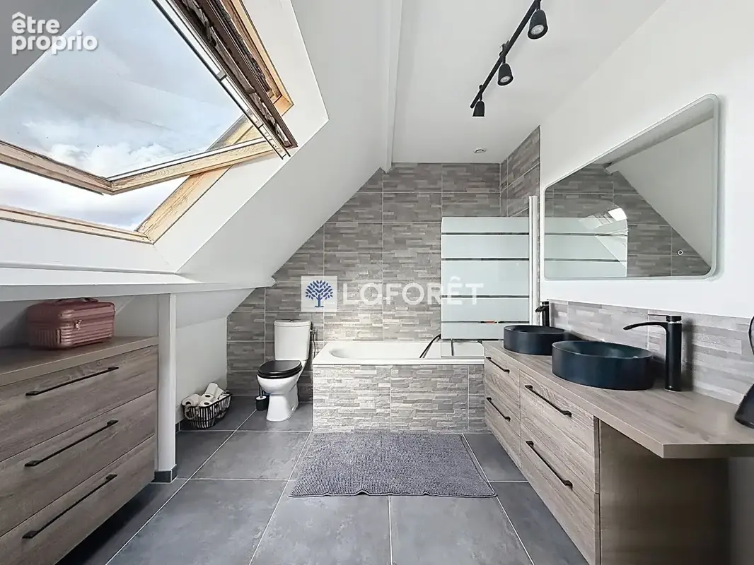 Maison familiale 5 pièces  110 m² - 4 chambres -terrain de 1 650 m² . - photo 12