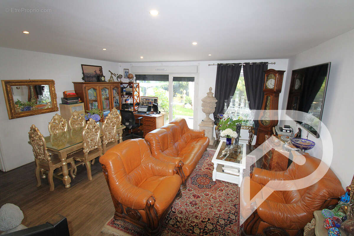 Maison à LACROIX-SAINT-OUEN