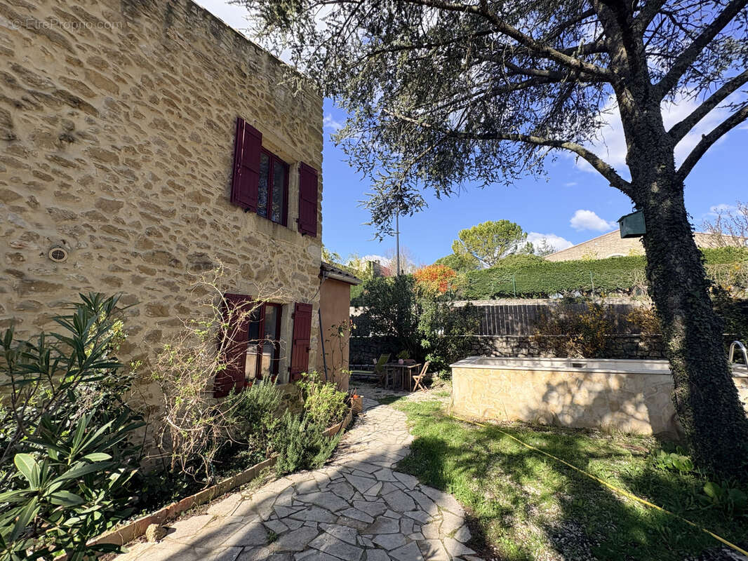 Maison à FONS