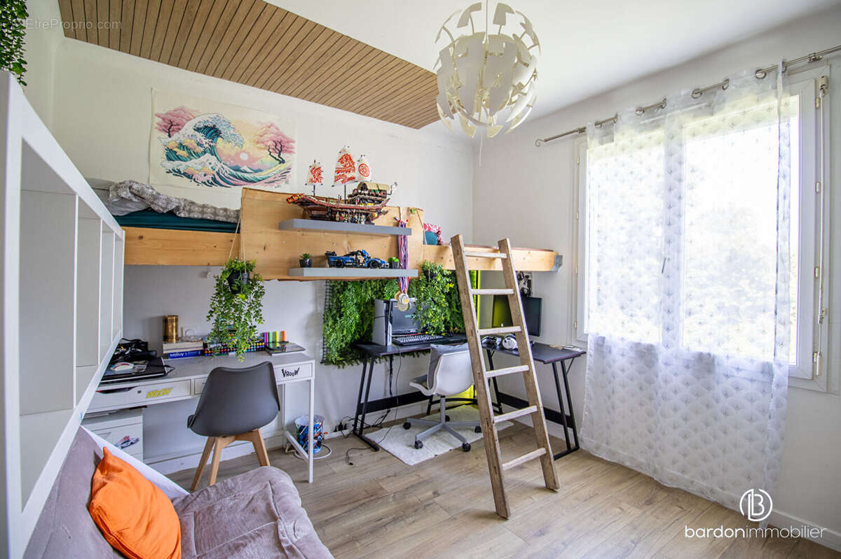 Maison 7 pièces - 137.1 m2 - Bois-De-Céné - photo 9