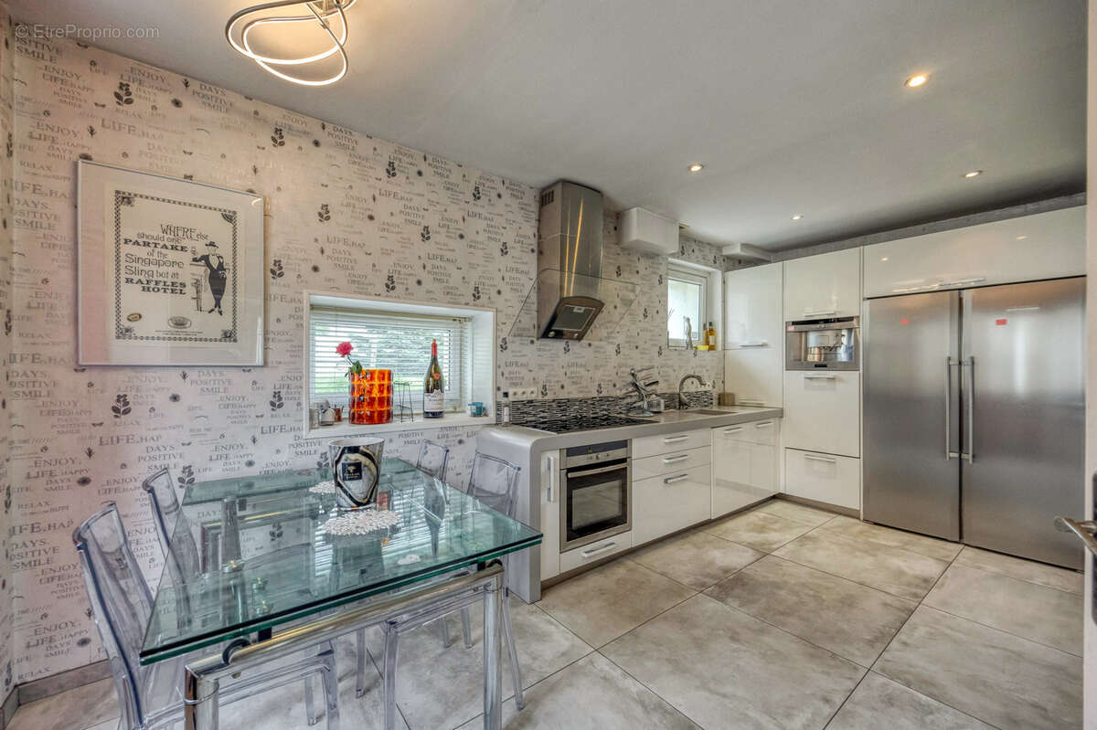 Maison à SAINT-ISMIER