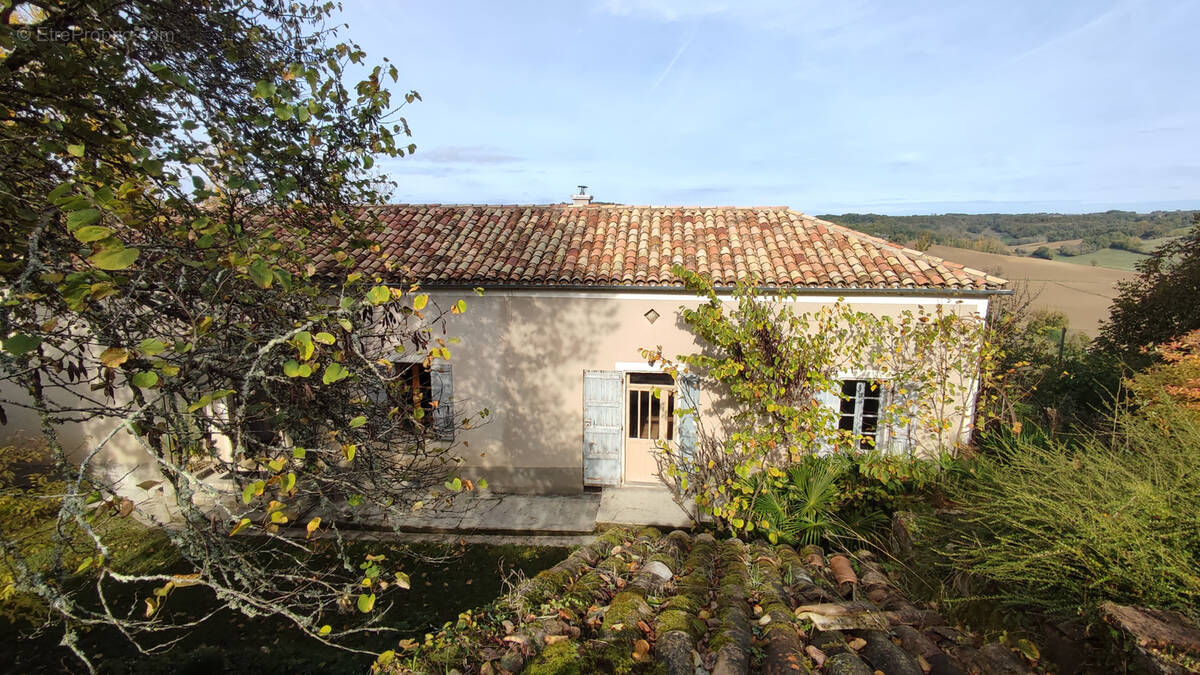 Maison à ROQUECOR