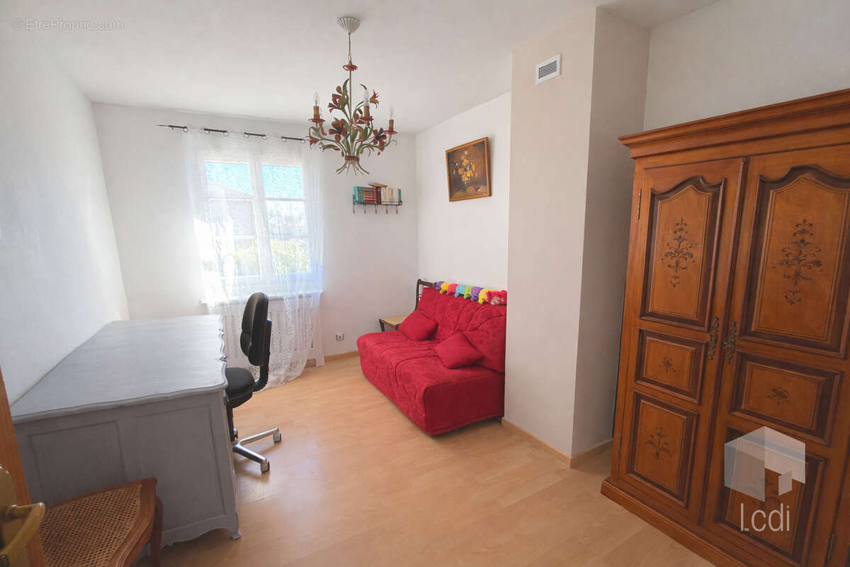 MONTELIMAR, maison de 130 m2, 5 chambres - photo 12