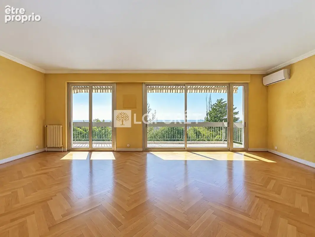 Chemin du Bois - APPARTEMENT COUP DE COEUR -Rillieux La Pape - 5 pièces 95 m² - photo 4