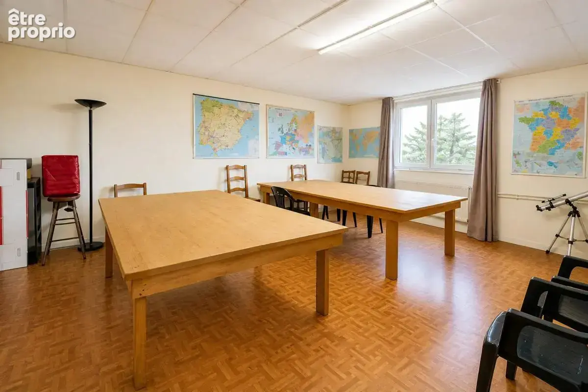 Maison de 5 pièces de 170 m² à Millières - photo 4