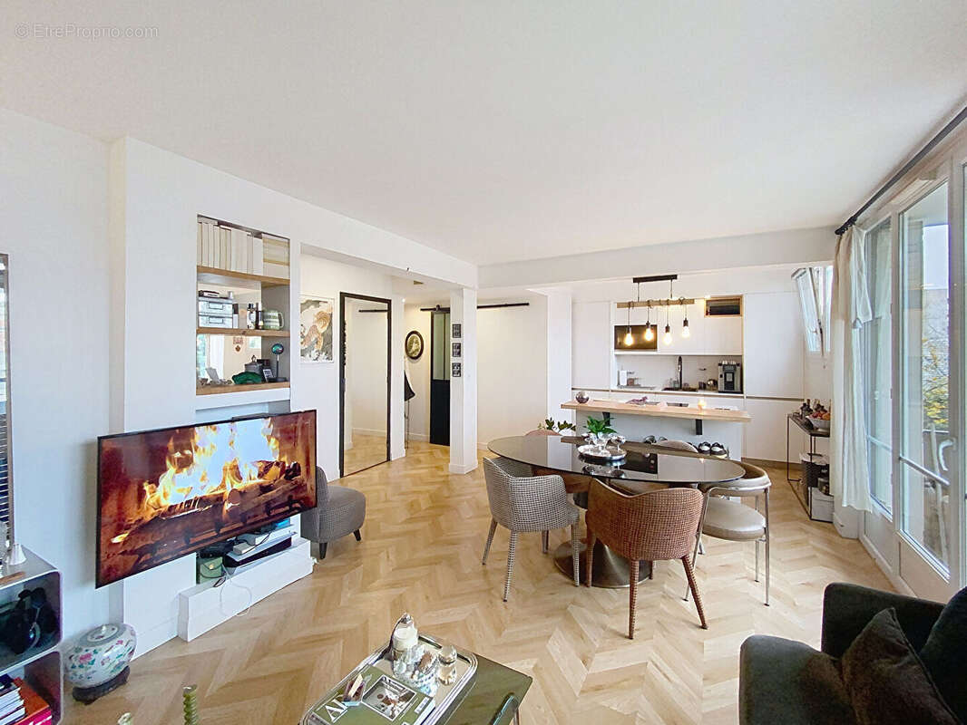 Appartement à SAINT-MAUR-DES-FOSSES