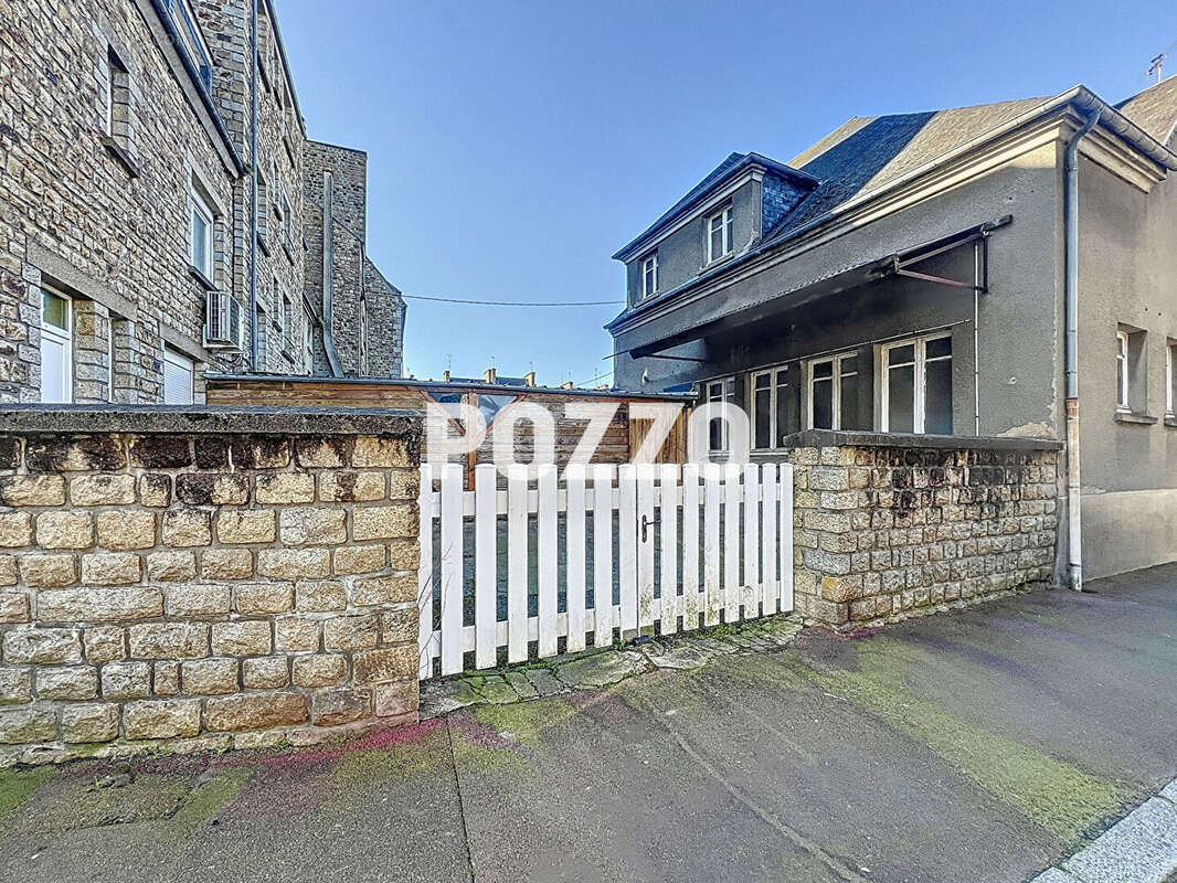 Appartement à SAINT-HILAIRE-DU-HARCOUET