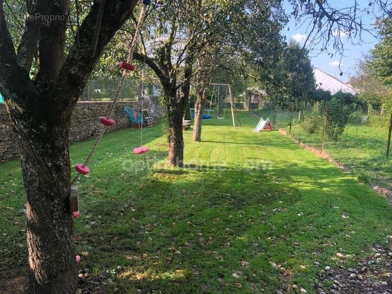 Maison à POURU-SAINT-REMY