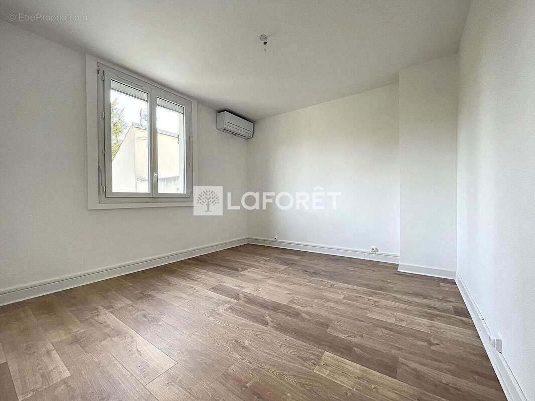 Maison à SAINT-MICHEL-SUR-ORGE