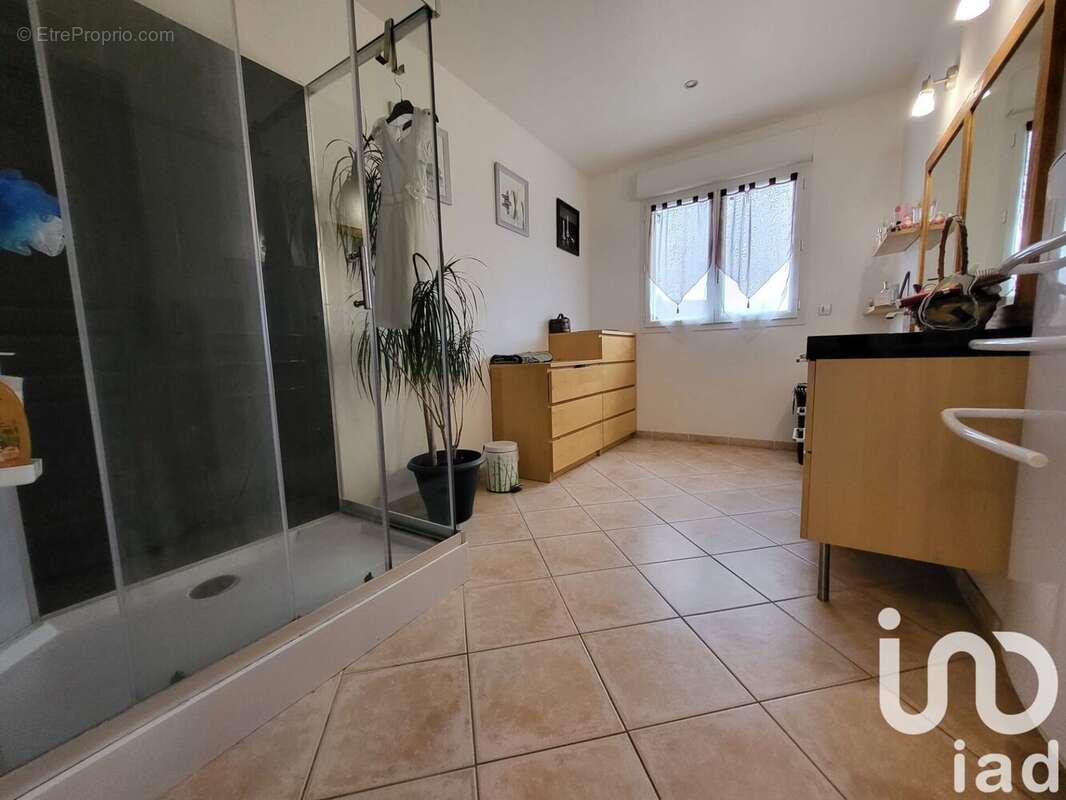 Photo 8 - Maison à NOGENT-L&#039;ARTAUD