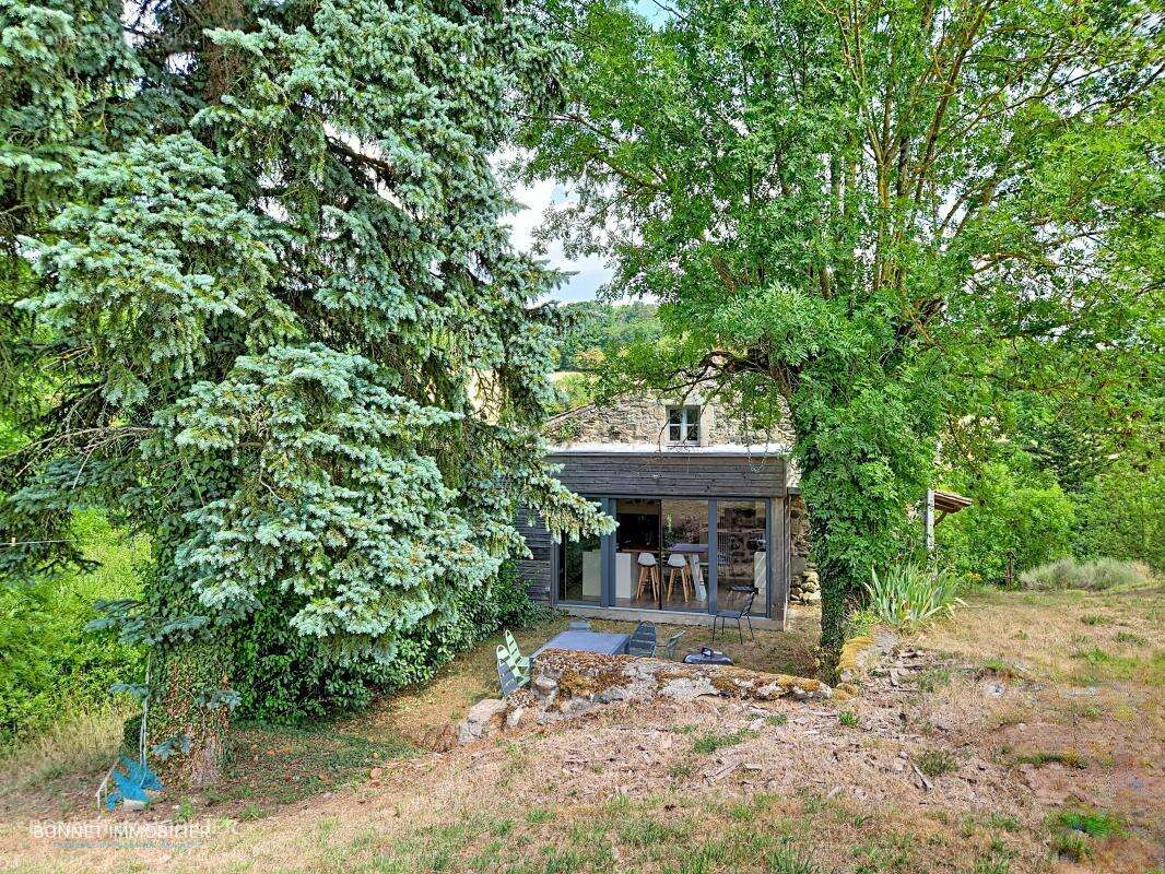 Maison de caractère - 220 m²- 6 pièces - Terrain de 1390 m² - photo 3