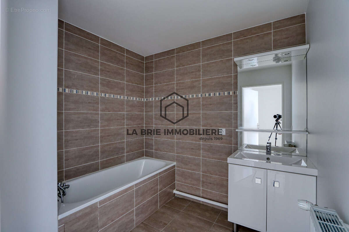 Appartement à JUVISY-SUR-ORGE