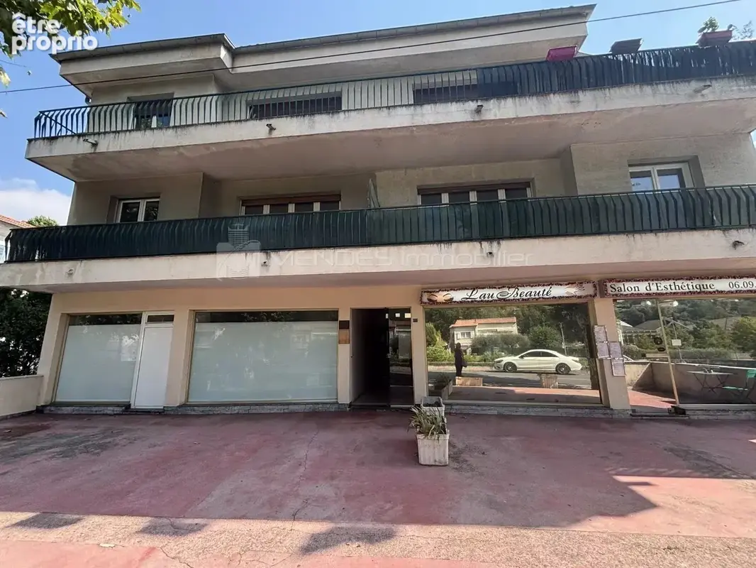 À vendre appartement trois pièces à contes - photo 4