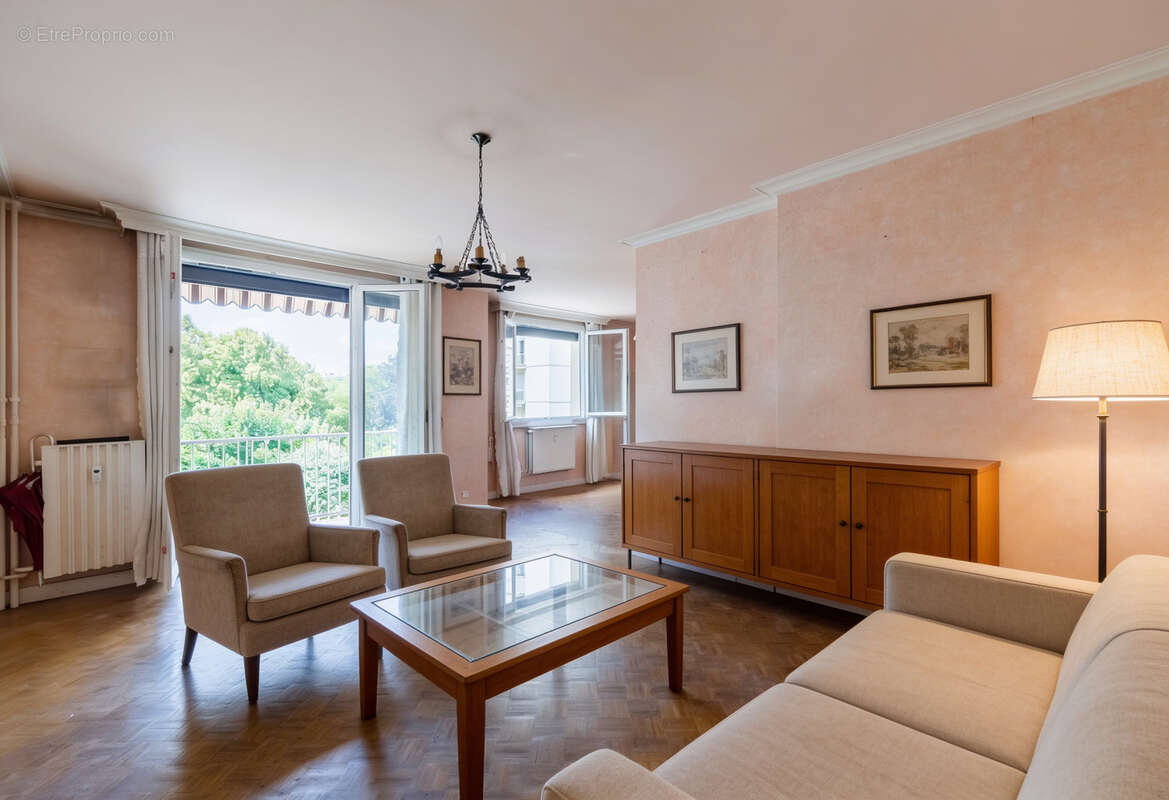 Appartement à BOURGOIN-JALLIEU