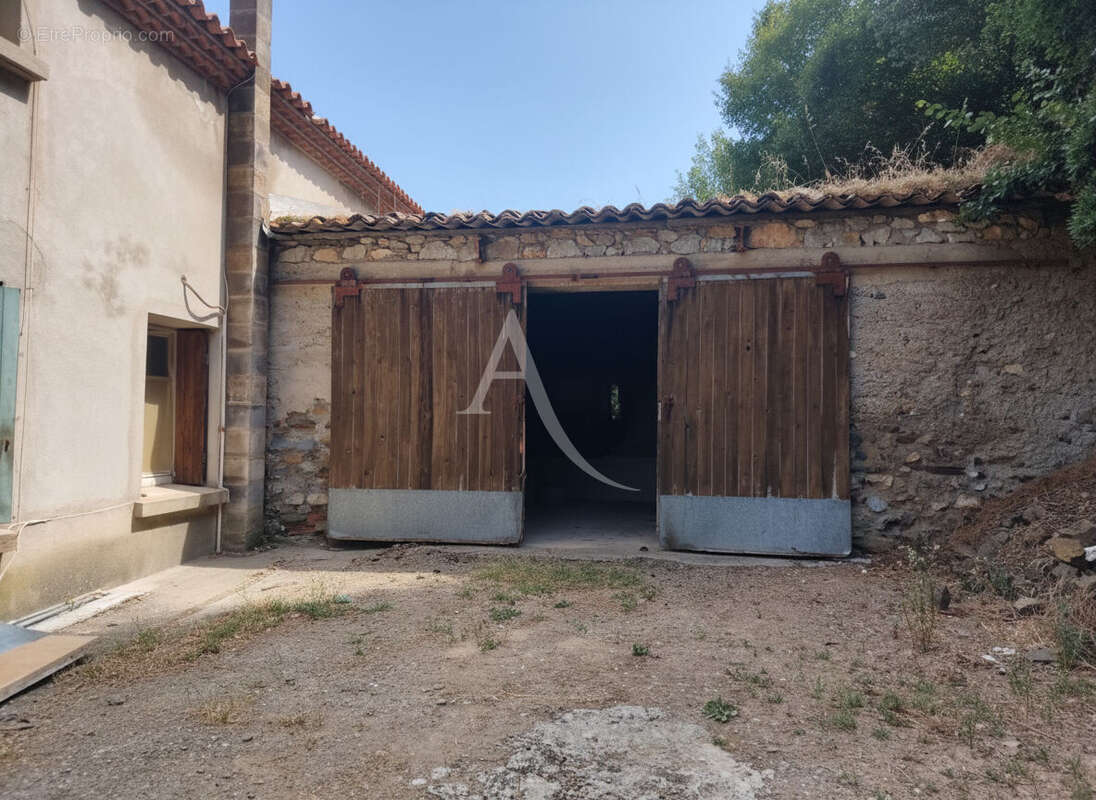 Maison Felines Termenes 6 pièce(s) avec jardin et remise - photo 5
