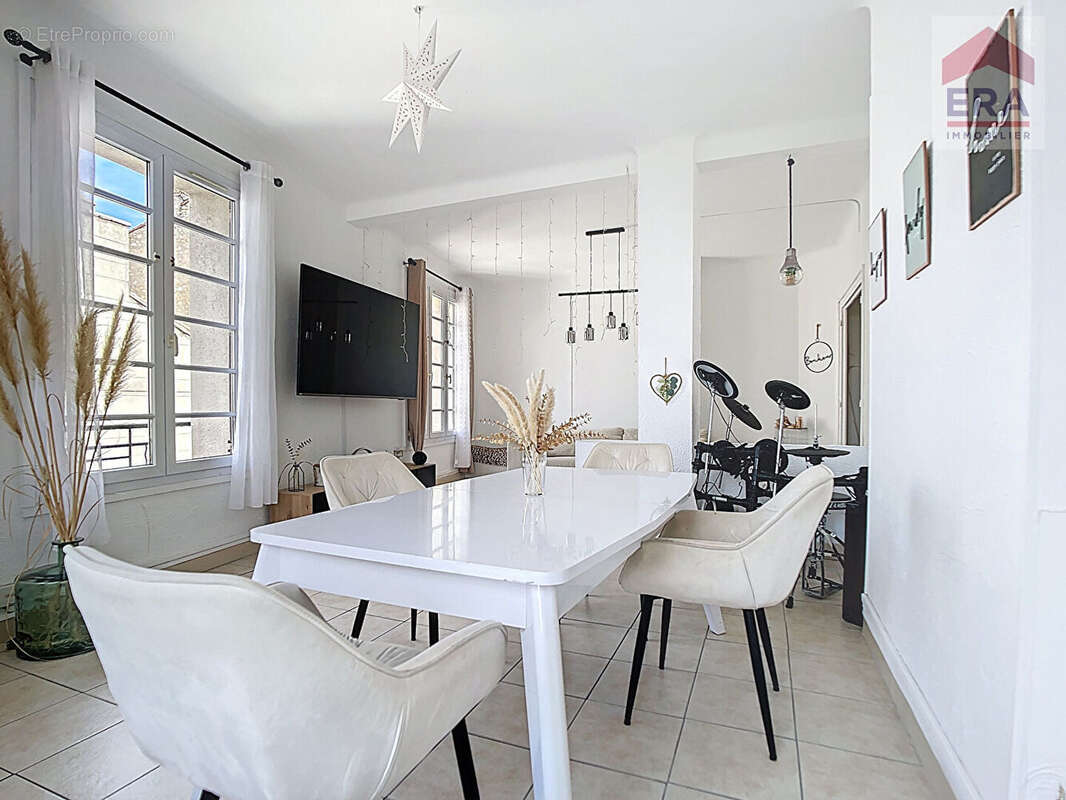Appartement à MARSEILLE-7E