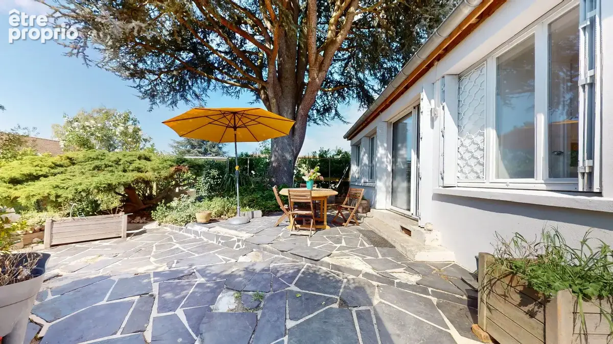 Maison Fontenay Le Fleury Plain-Pied 5 pièces 99,12 m2 - 561 m² de terrain - photo 11