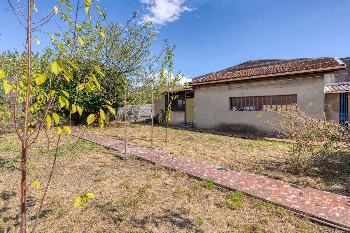 Maison à LE PONT-DE-CLAIX