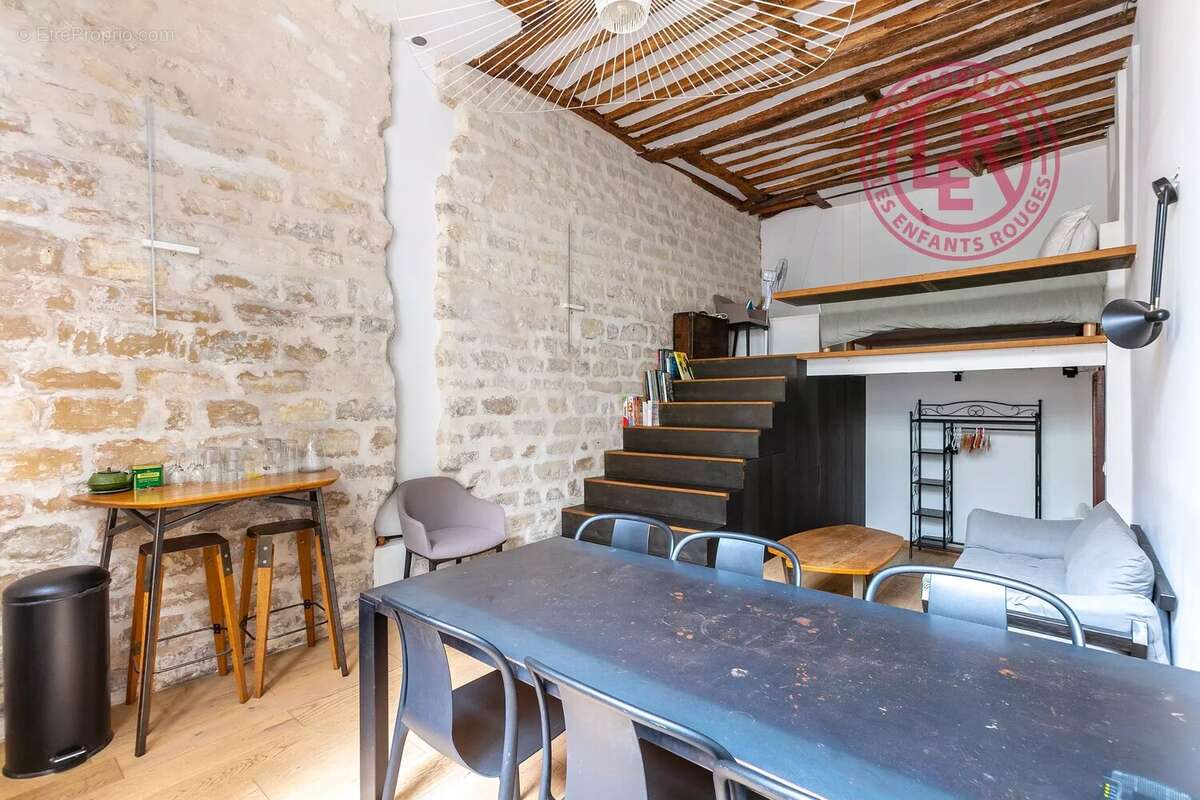 Appartement à PARIS-10E