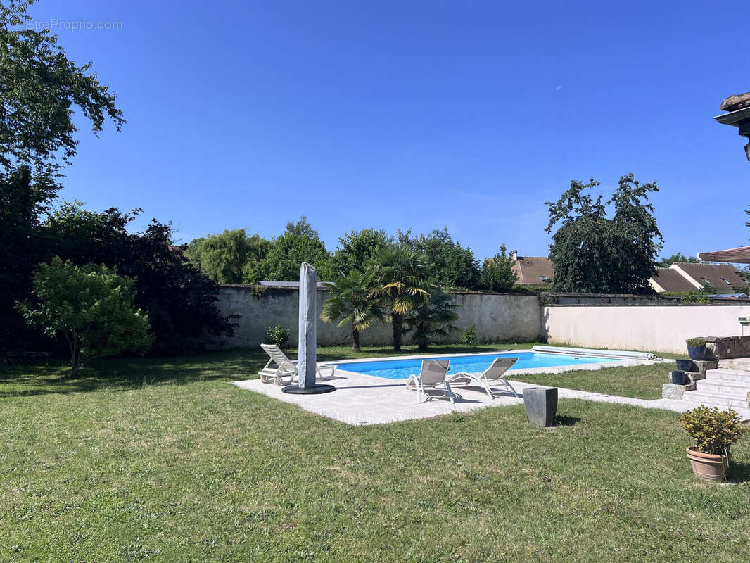 Maison à MARINES