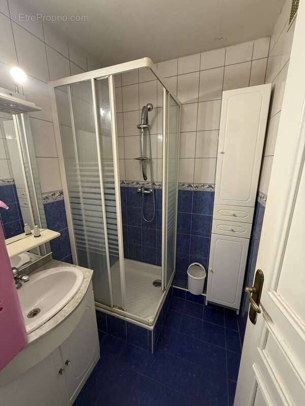 Appartement à LE CHAMBON-FEUGEROLLES