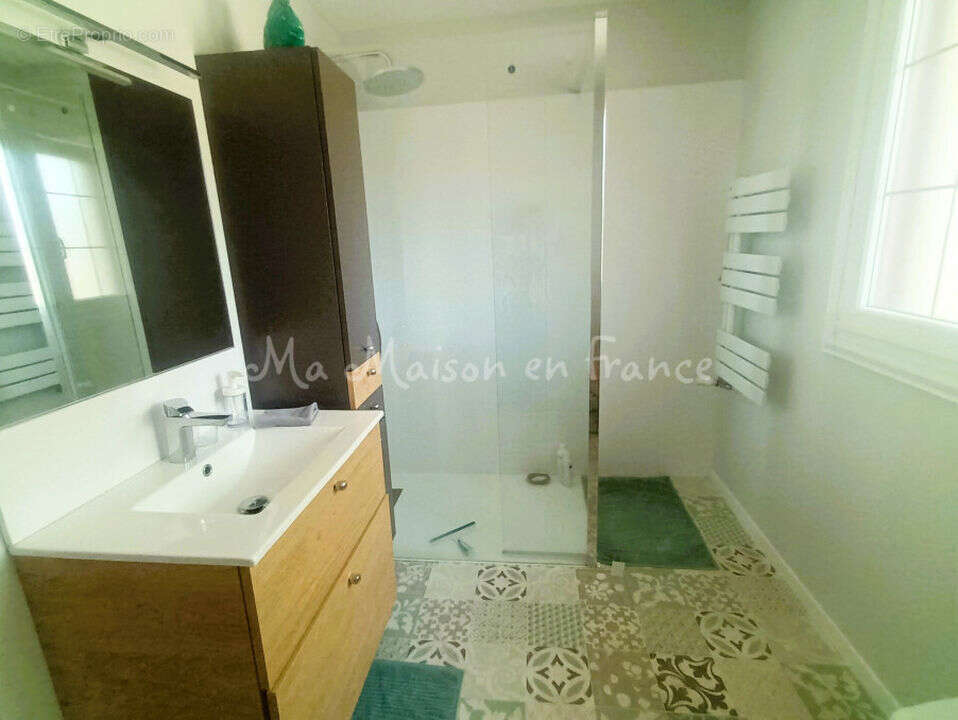 Maison à VARENNES-SUR-ALLIER