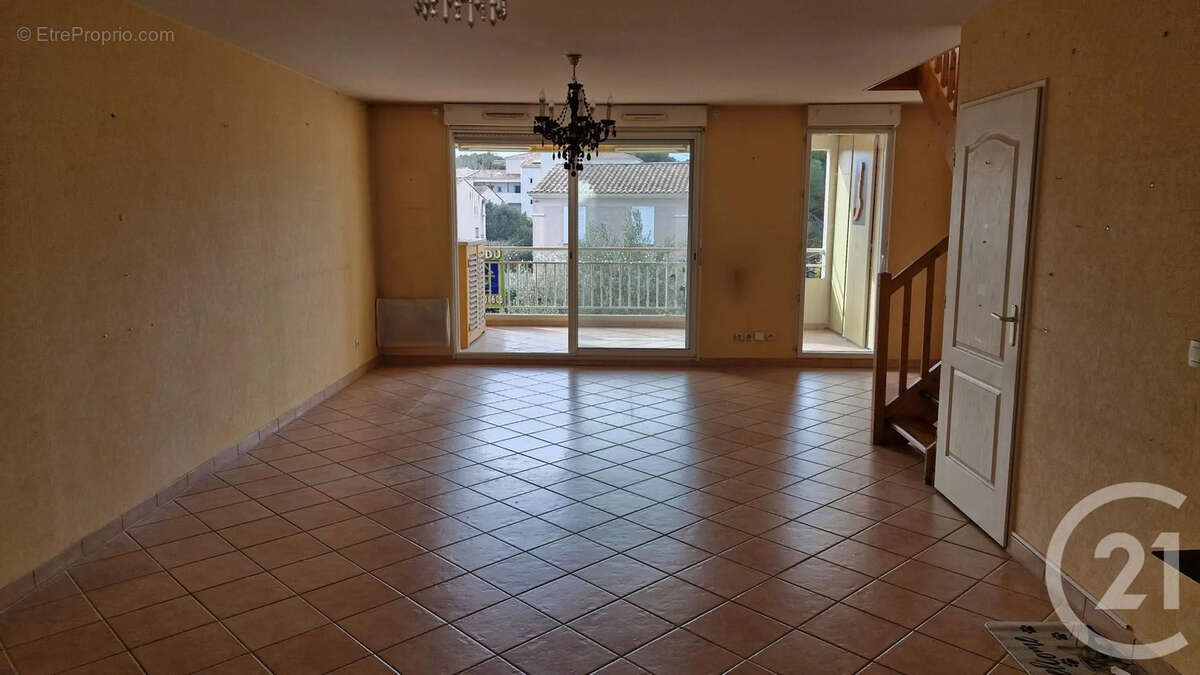 Appartement à SIX-FOURS-LES-PLAGES