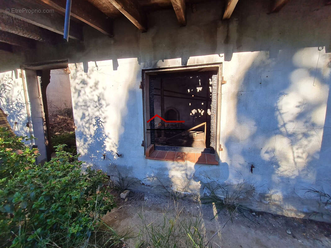 Terrain à TROUILLAS