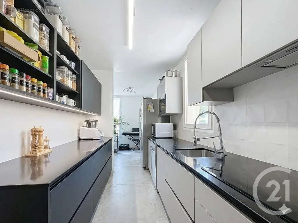 Appartement à NANDY