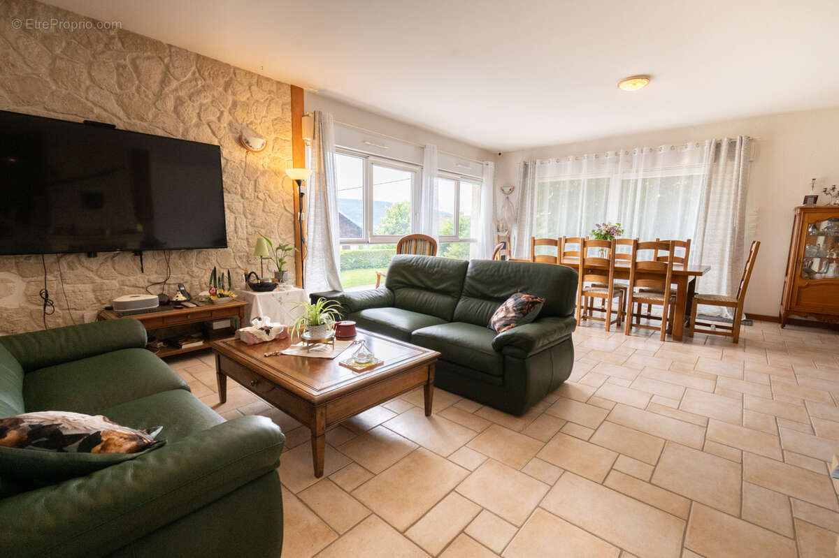 Maison à SAINT-POINT-LAC