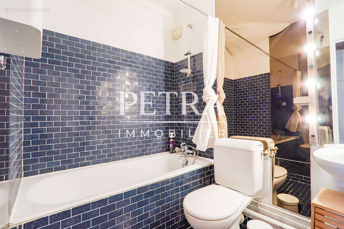 Appartement à PARIS-10E