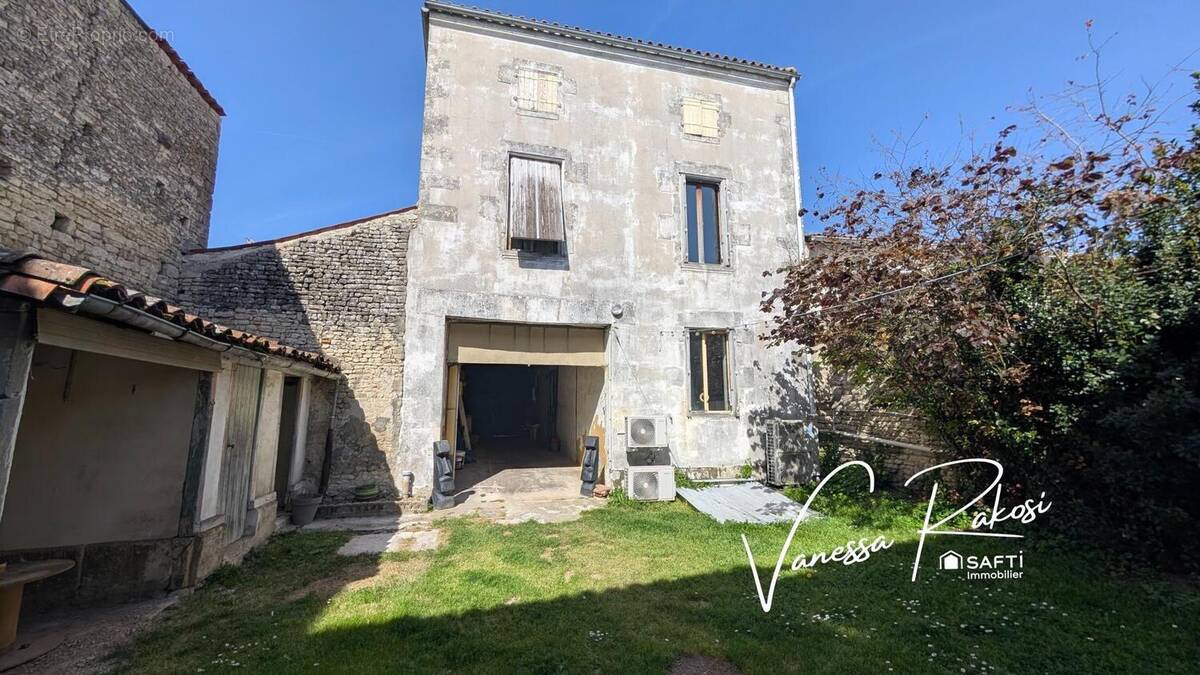 Photo 1 - Maison à MATHA