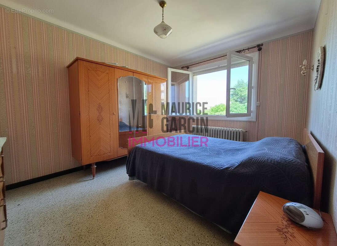 Maison 111 m² à Laudun-L'ardoise  - photo 8
