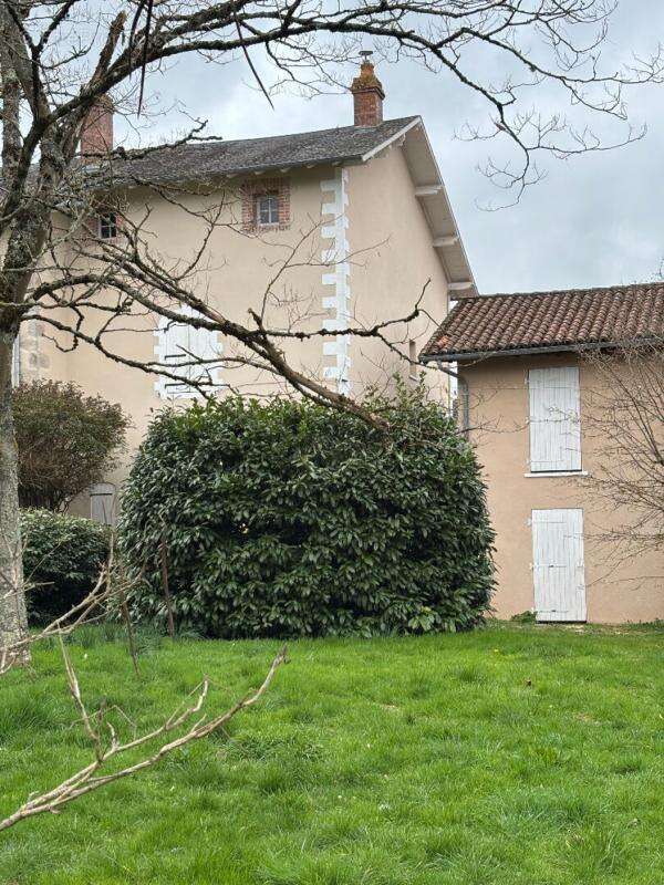 Maison à FLAVIGNAC