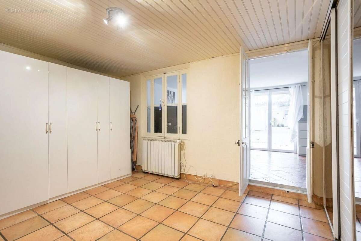 Appartement à MARSEILLE-12E