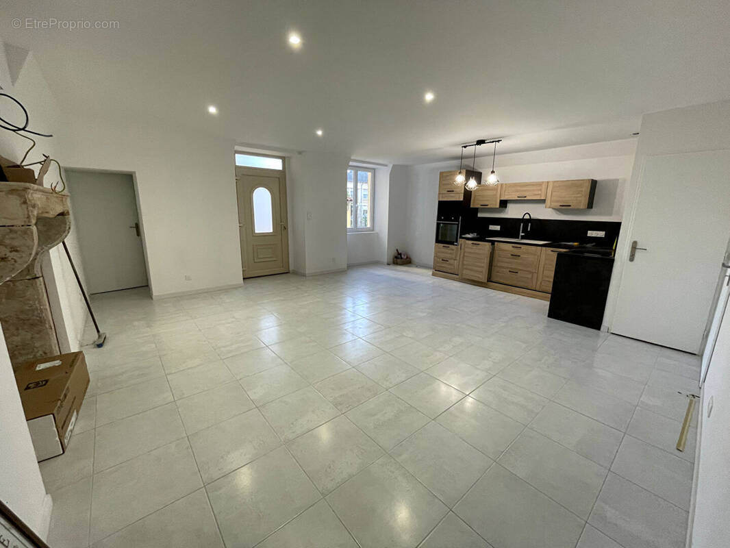 Appartement à THOISSEY