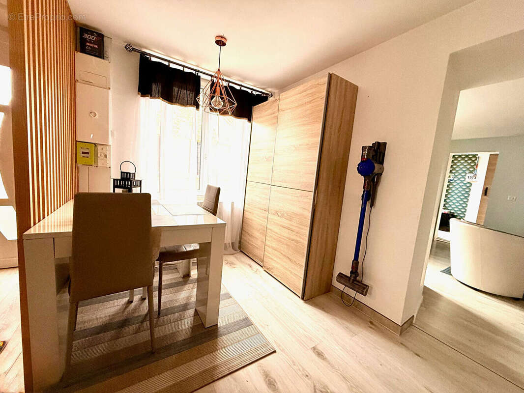 Appartement à BRIE-COMTE-ROBERT