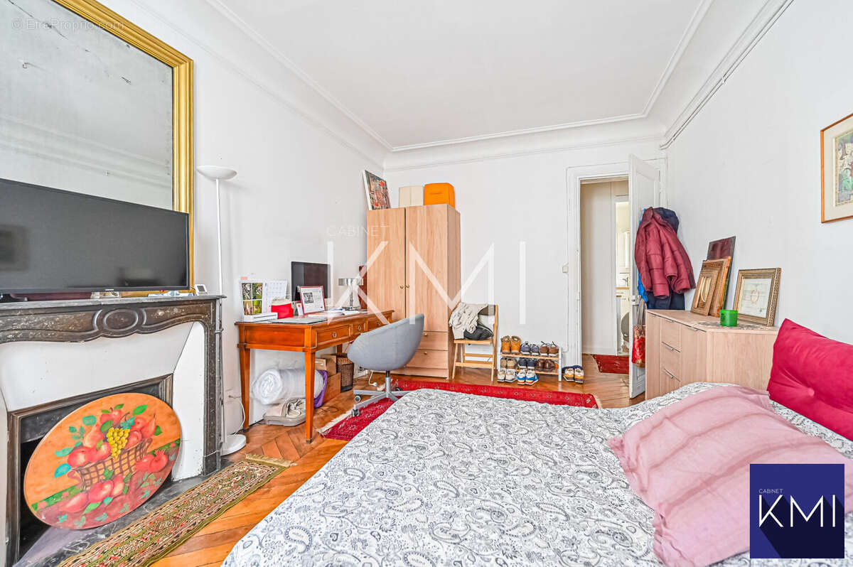 Appartement à PARIS-11E
